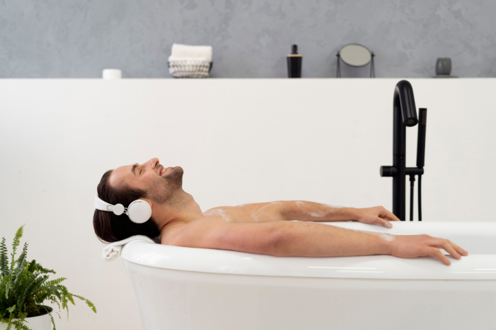 relax ve vaně muž relax ve vaně muž