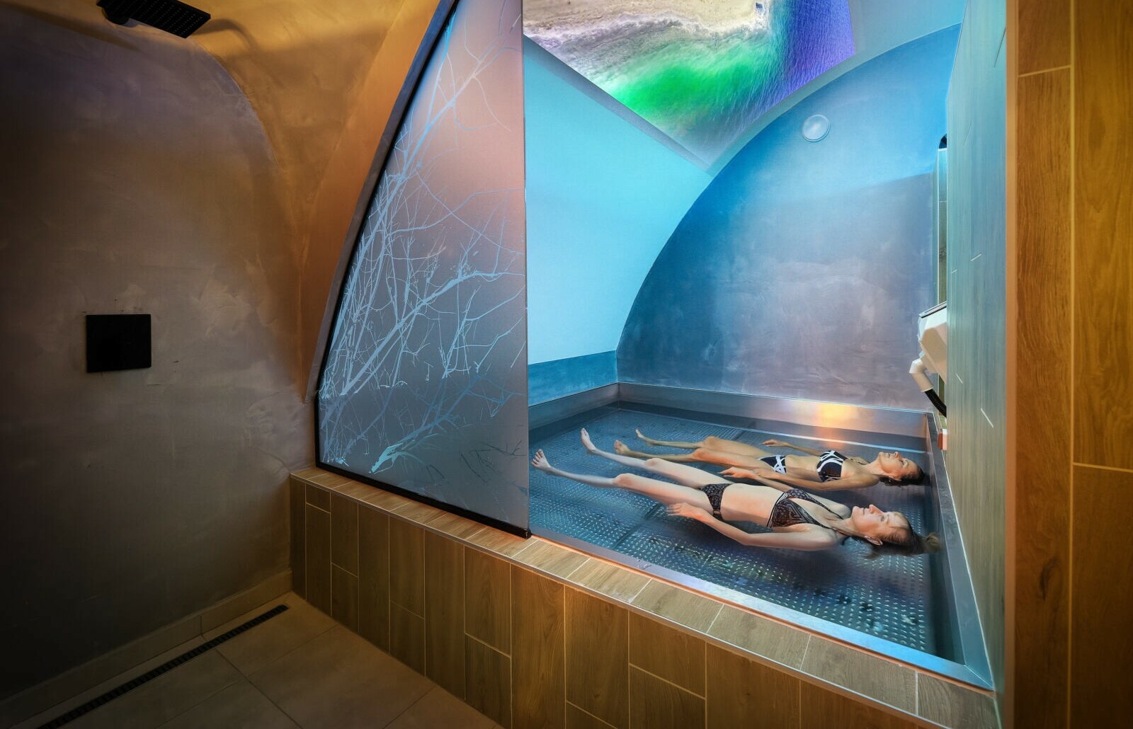 Třeboň wellness floating.jpg Třeboň wellness floating.jpg